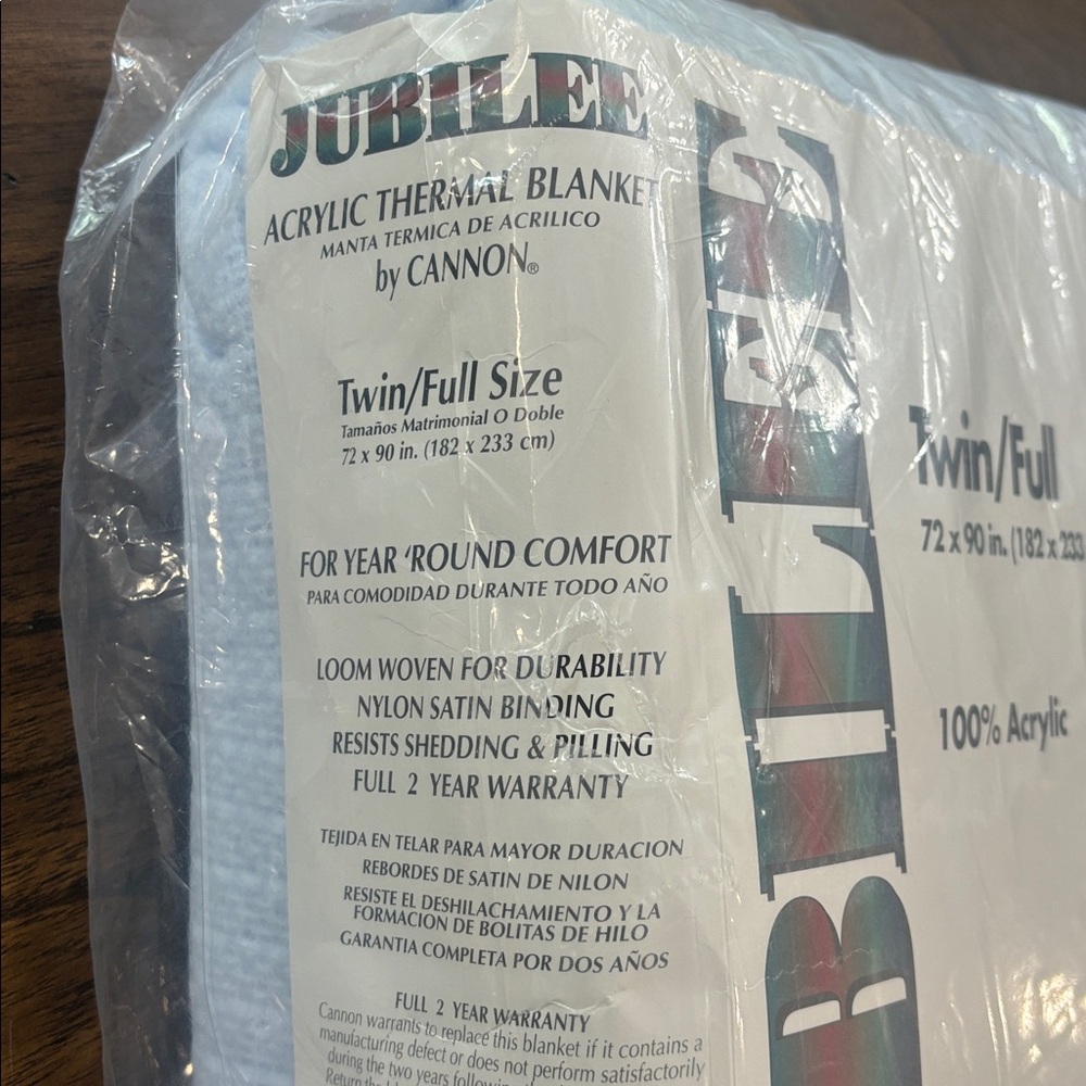 Vintage ~ Jubilee Thermal Blanket ~ Light Blue ~ Made in USA ~ Twin/Full ~ New - Picture 6 of 8
